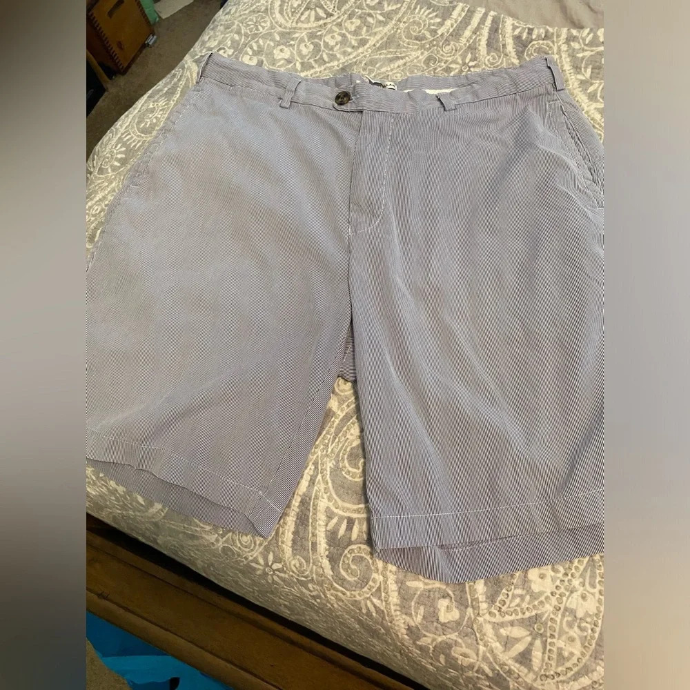 Peter Millar Preppy Flat Front Bermuda Shorts Striped Seersucker Golf 9" Size 35